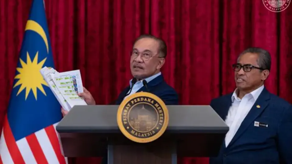 Malaysia PM Anwar unveils latest cabinet line-up