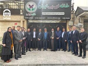 بیمه آسیا از بیماران پروانه ای حمایت می کند