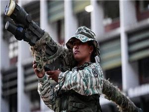 بسیج عمومی در ونزوئلا با استقرار سلاحهای سنگین و سامانه موشکی در سواحل کارائیب