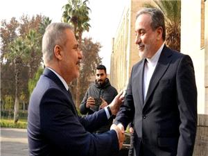 نشست خبری مشترک عراقچی با فیدان آغاز شد