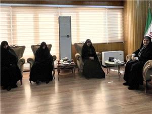 تجليل وزير راه و شهرسازي از خانواده سه شهيد زنجاني