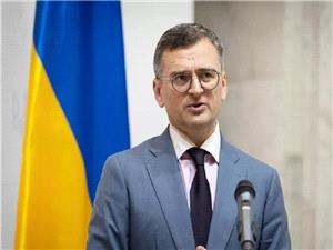 وزیر الخارجیه الأوکرانی السابق یعلن استعداده للذهاب إلى الجبهه