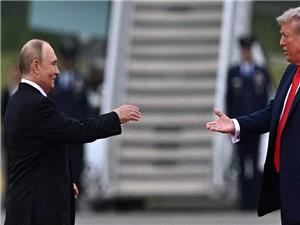 صحیفه: استراتیجیه الأمن القومی الأمریکیه تتوافق مع المطالب الرئیسیه للکرملین