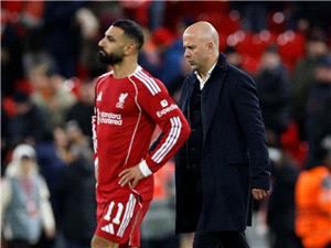 فی أول تعلیق علنی.. سلوت یوجه انتقادا حادا لصلاح بعد تصریحاته الأخیره