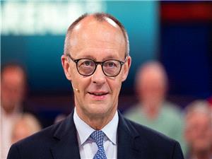 میرتس یعلن تراجع طلبات اللجوء فی ألمانیا بنحو 50% خلال ولایته ویتعهد بتشدید سیاسه الهجره