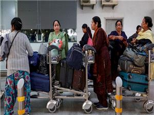 Indian government acts against IndiGo amid massive cancellations, reduces its winter slots by 5 percent