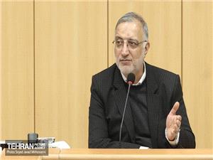 انتقاد تند زاکانی از تصمیم کارگروه اضطرار / شما صلاحیت ندارید مردم را از تردد منع کنید