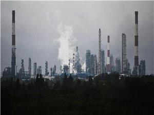 Hungary Warns EU’s Support for Ukrainian Attacks on Russian Energy Could Set Dangerous Precedent