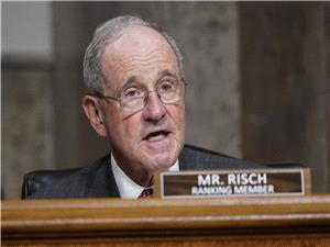 رئیس لجنه العلاقات الخارجیه بمجلس الشیوخ الأمریکی: منزعجون من التهدید الصینی للیابان