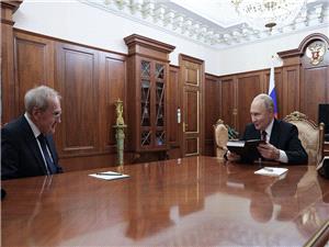 بوتین: المحکمه الأوروبیه لحقوق الإنسان مسیسه بشکل کامل