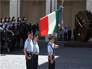 مستشار ماکرون یوجه رسائل لإسرائیل عن قصف لبنان ونزع سلاح حزب الله