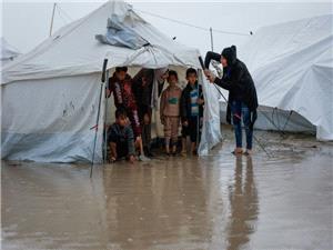 Winter storm brings fresh hardship to displaced Gazans