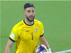 مشهد مؤثر لحارس منتخب سوریا إلیاس هدایا بعد خساره "نسور قاسیون" أمام المغرب (فیدیو)