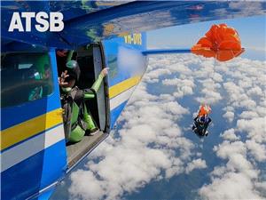 Skydiver dangles at 15,000 feet after parachute catches on plane`s tail in Australia