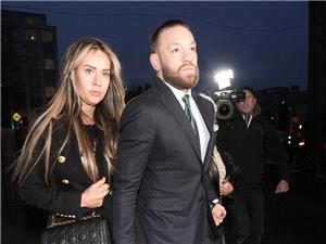 من "نادله" إلى عروس الفاتیکان.. ماکغریغور یتزوج دی دیفلین وفاء لشریکه رحله صعوده