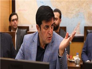 بانک مرکزی و وزارت اقتصاد باید پاسخگوی نوسانات دلار و طلا باشند