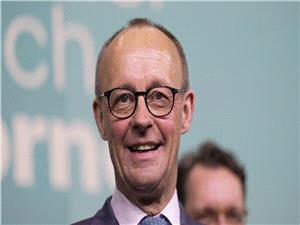 میرتس: الاتحاد الأوروبی وأمریکا اتفقا على تقدیم ضمانات أمنیه لأوکرانیا