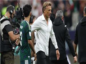 رینارد یثیر الجدل حول مصیره مع المنتخب السعودی (فیدیو)