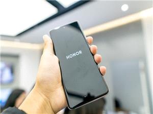 تقریر: ارتفاع تکالیف الرقائق سیؤثر على سوق الهواتف الذکیه فی 2026