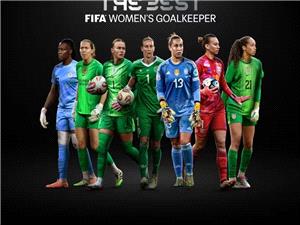 هانا هامبتون أفضل حارسه مرمى لکره القدم فی العالم لعام 2025