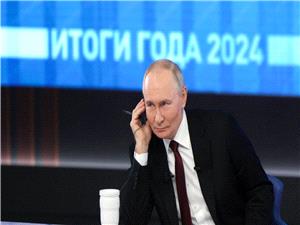 الکرملین: صحفیون من دول غیر صدیقه یشارکون فی "نتائج العام مع بوتین"