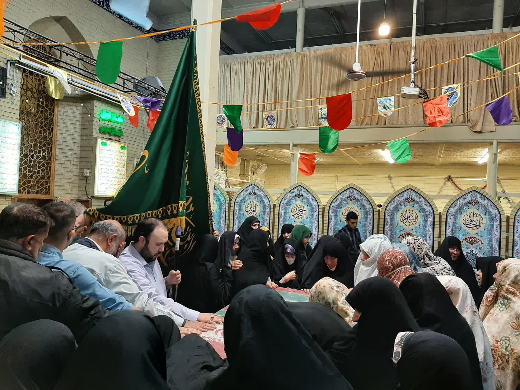 يادواره شهداي دفاع مقدس در مسجد صاحب‌الزمان(عج) اختياريه جنوبي برگزار شد