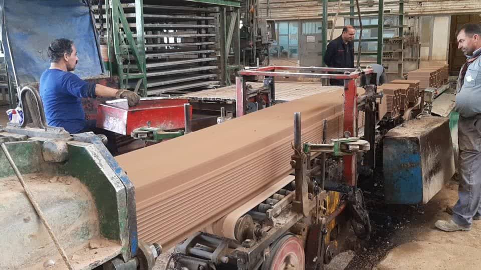 دو سوم سرمايه کارگران تضييع شده است