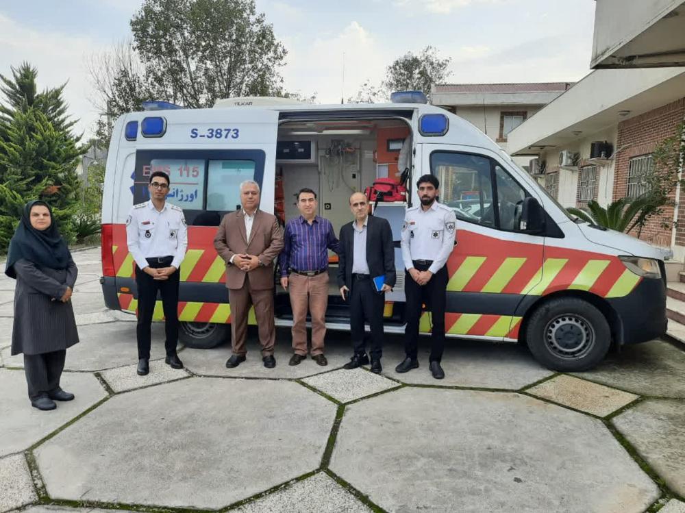 تجهيز درمانگاه دانشگاه مازندران به آمبولانس پيشرفته و تکنسين