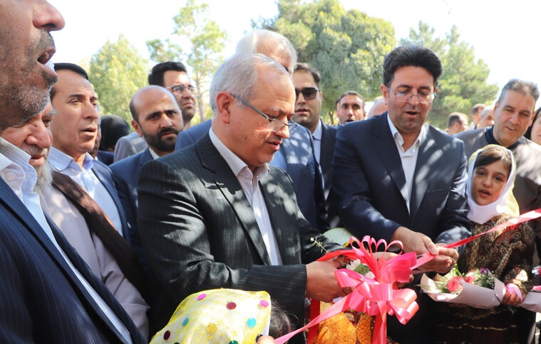 جشنواره بادام خسروشاه؛ فرصتي براي توسعه کشاورزي پايدار و برندسازي منطقه