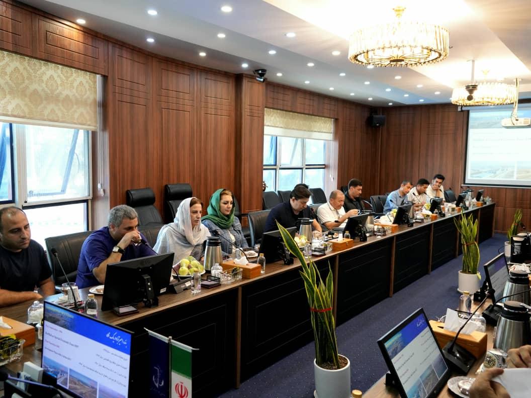 ديدار هيات تجاري قزاقستان و ارمنستان با مديرکل بندر اميرآباد با هدف توسعه حمل و نقل و لجستيک