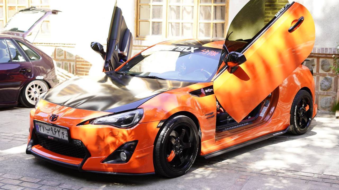 برگزاري نخستين همايش و نمايشگاه خودروهاي کلاسيک و موتورسيکلت‌ سنگين منطقه 10