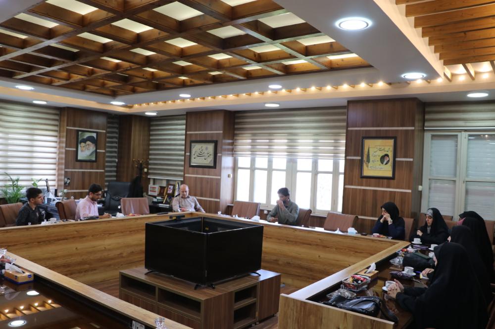 نشست شوراي مرکزي انجمن اسلامي دانشجويان دانشگاه با رييس دانشگاه مازندران