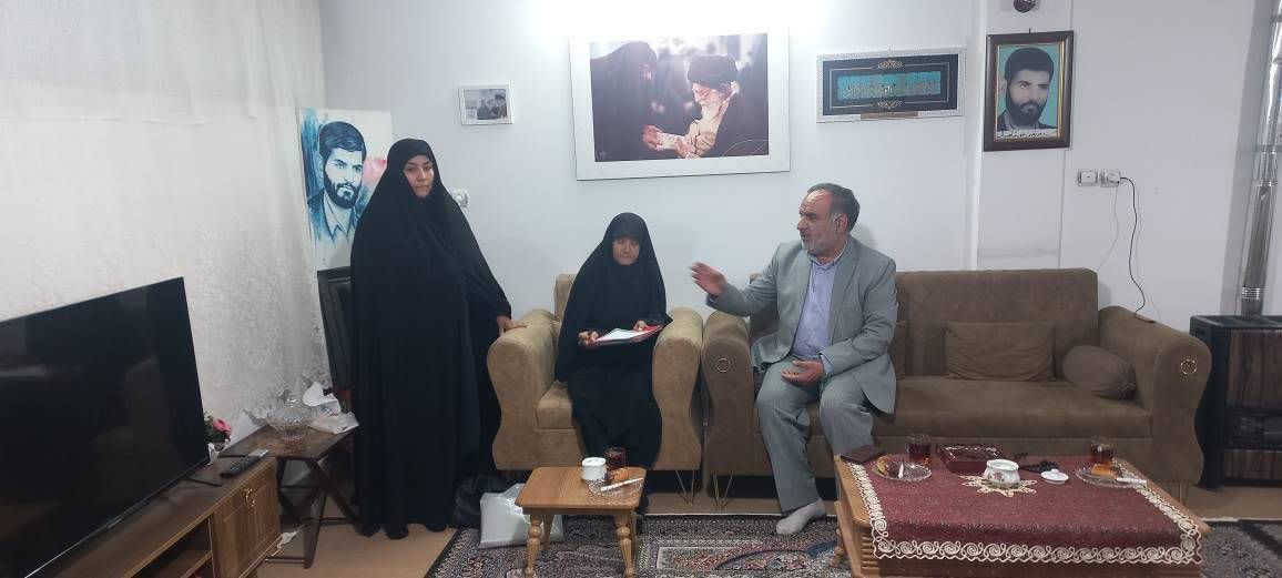 پيوستن بانوي پرستار جانباز نيشابوري به جمع حاميان ايتام کميته امداد امام (ره) نيشابور