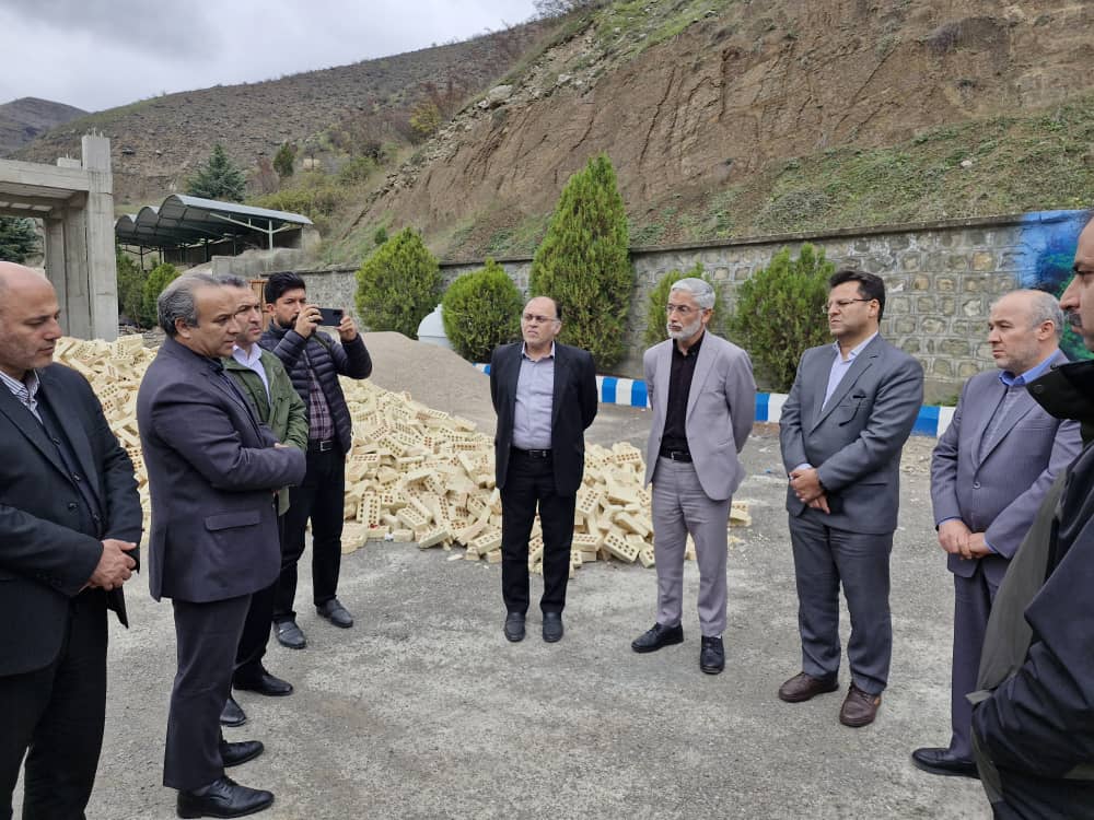 بازديد مشترک مسئولان استاني از طرح‌هاي عمراني و زيرساختي شهرستان کليبر و شهر آبش‌احمد