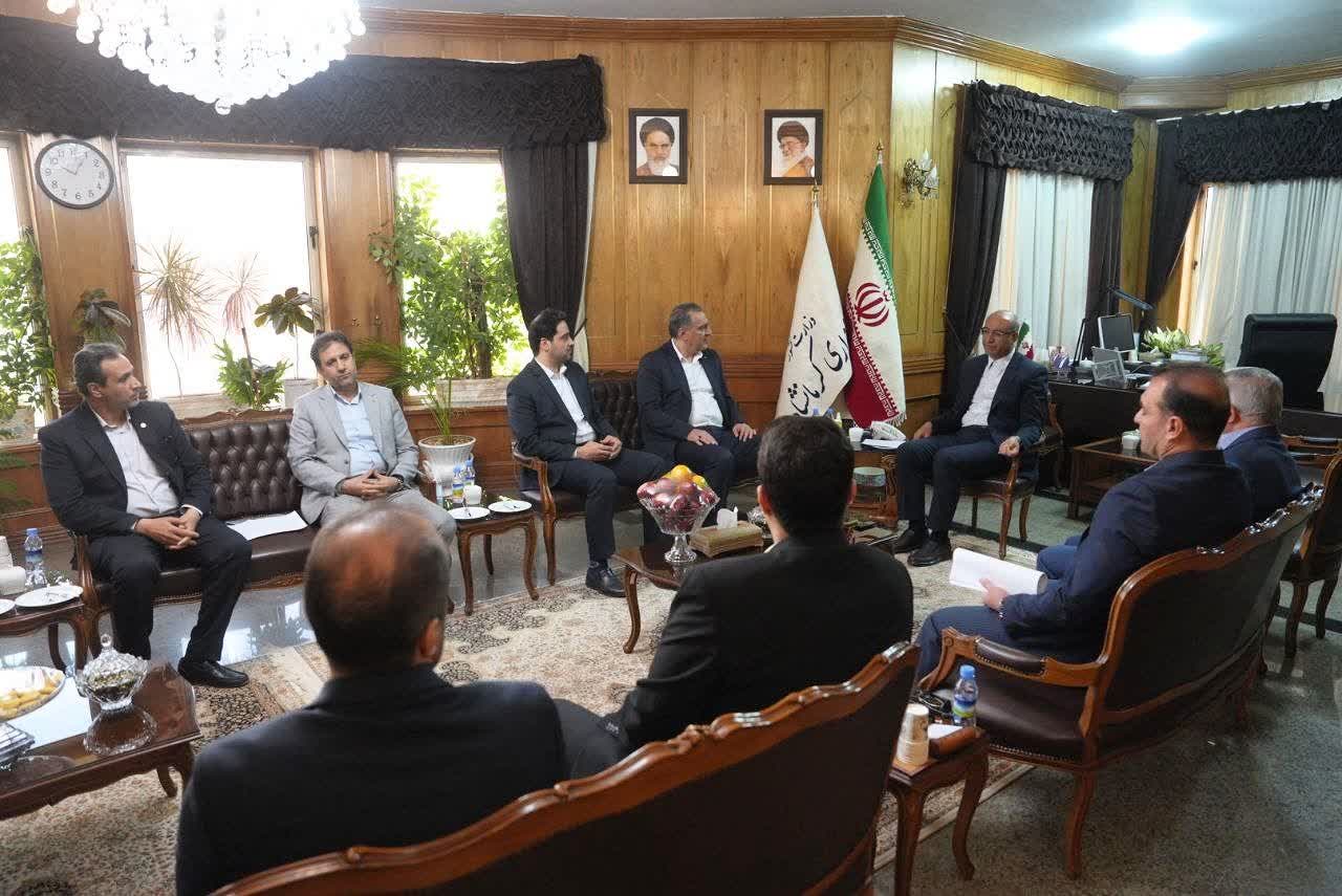 مديرعامل صندوق کارآفريني اميد کشور: صندوق کارآفريني اميد نقش مؤثري در پشتيباني از کسب‌وکارهاي خرد و صنايع دستي دارد