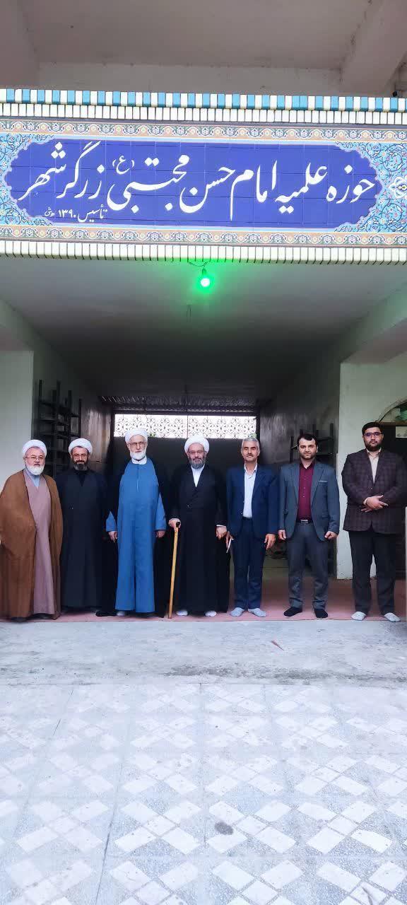 ديدار مديرآموزش و پرورش بابل با مديران حوزه علميه زرگرشهر