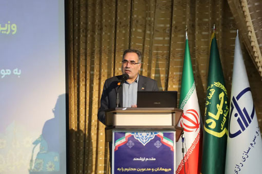 اين شهرستان قطب صنايع تبديلي و توليدات کشاورزي شمال‌غرب کشور است