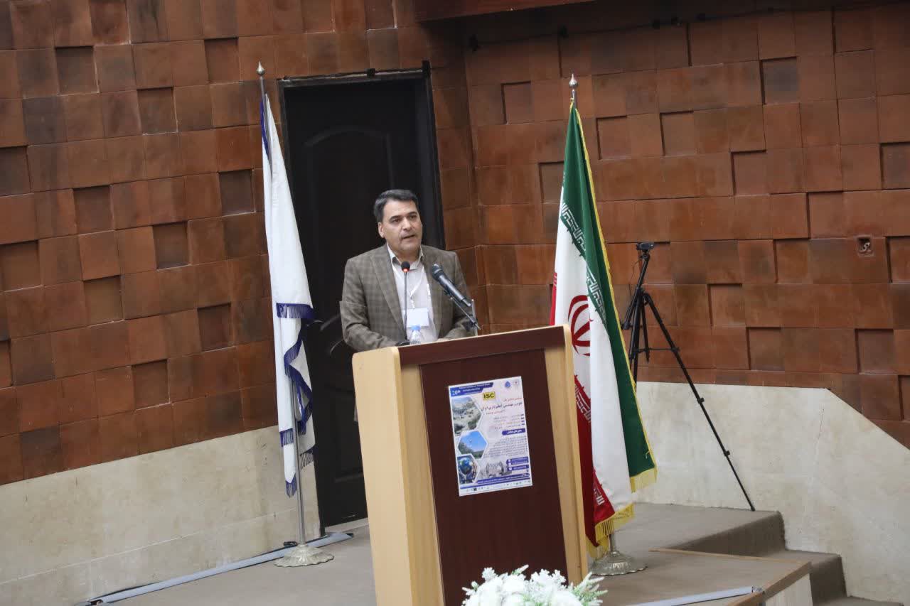 رئيس انجمن آبخيزداري: داده‌هاي نادرست بزرگ‌ترين تهديد در استفاده از هوش مصنوعي است