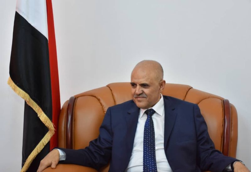 فرماندار تعز از حمله مسلحانه جان سالم به در برد و دست کم 7 نفر کشته شدند