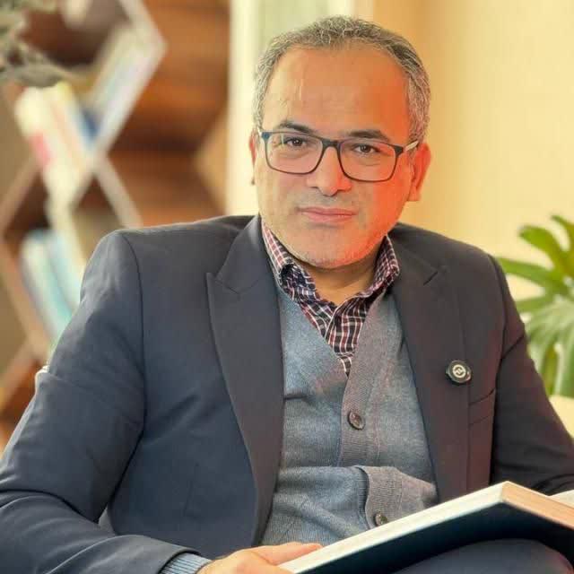 هفته پژوهش و فناوري: فرصت‌ها و چالش‌ها در مسير تجاري‌سازي بينابين پژوهش‌هاي کاربردي و بازار محور