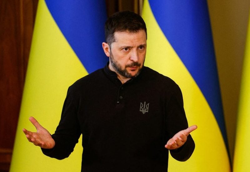 مدیر دفتر رئیس جمهور اوکراین از وزیر ارتش آمریکا در کی یف استقبال کرد