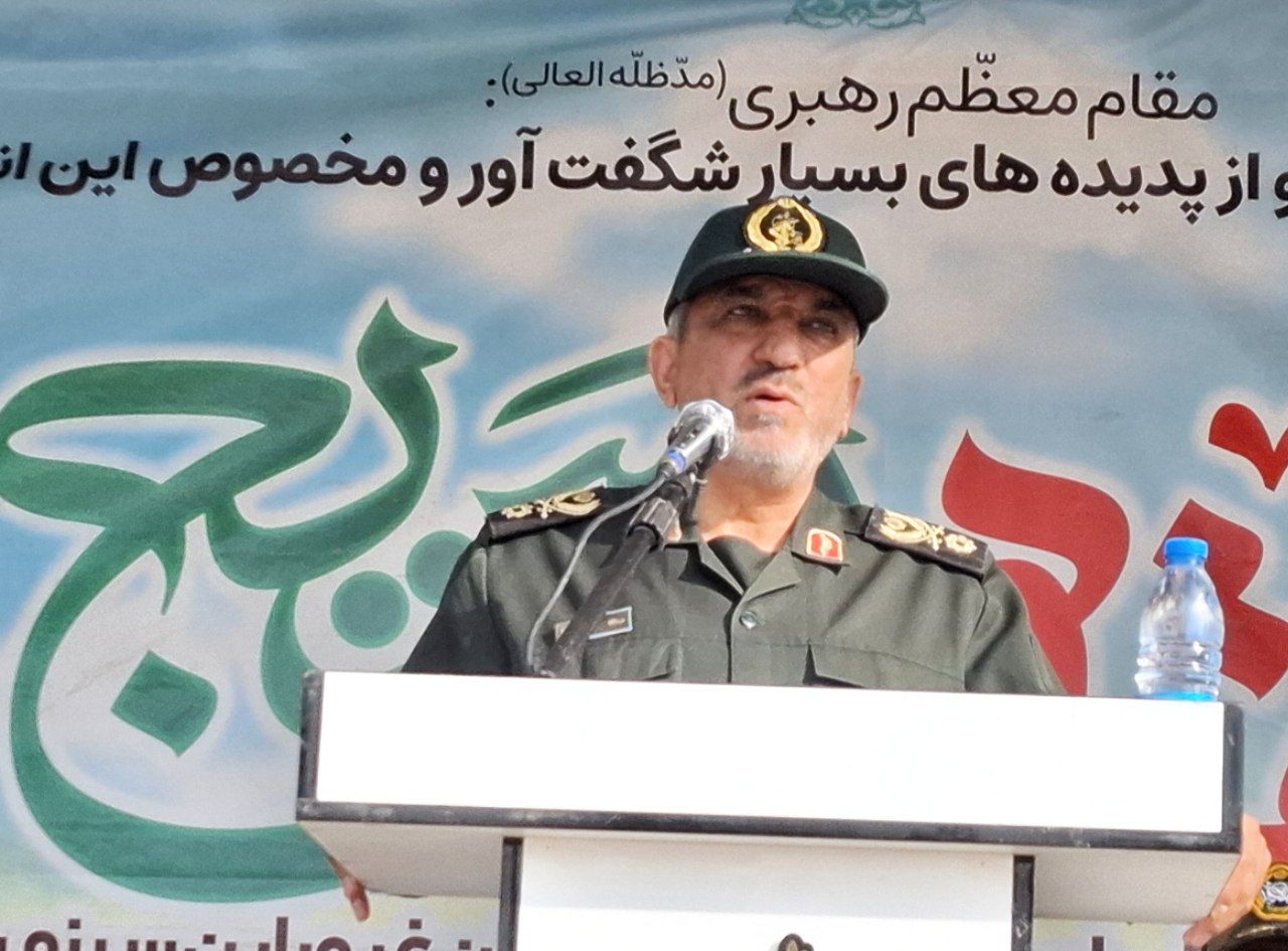 بسيج ضامن امنيت ملي کشور است/ مسئولان به فکر اقتصاد شکوفا و پايدار و رفع مشکلات اقتصادي مردم باشند