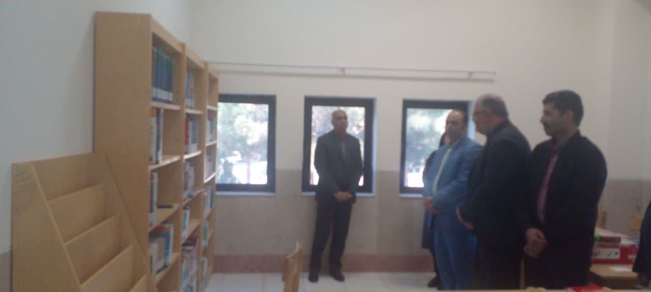 نمايشگاه کتاب استان سمنان برگزار مي‌شود