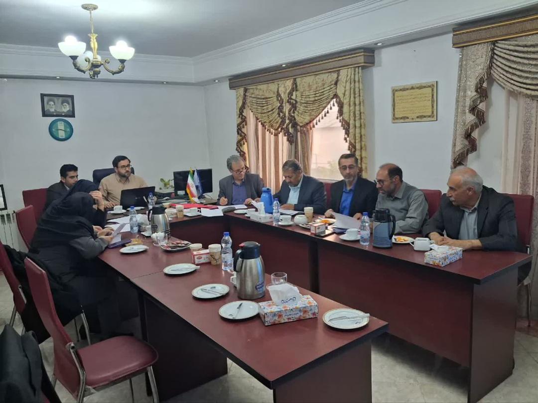 نشست جمع‌بندي ارزيابي جامع مراکزآموزش فني وحرفه‌اي مازندران درمرکزهتلداري وگردشگري ساري با حضور تيم ارزياب سازمان آموزش فني و حرفه اي کشور