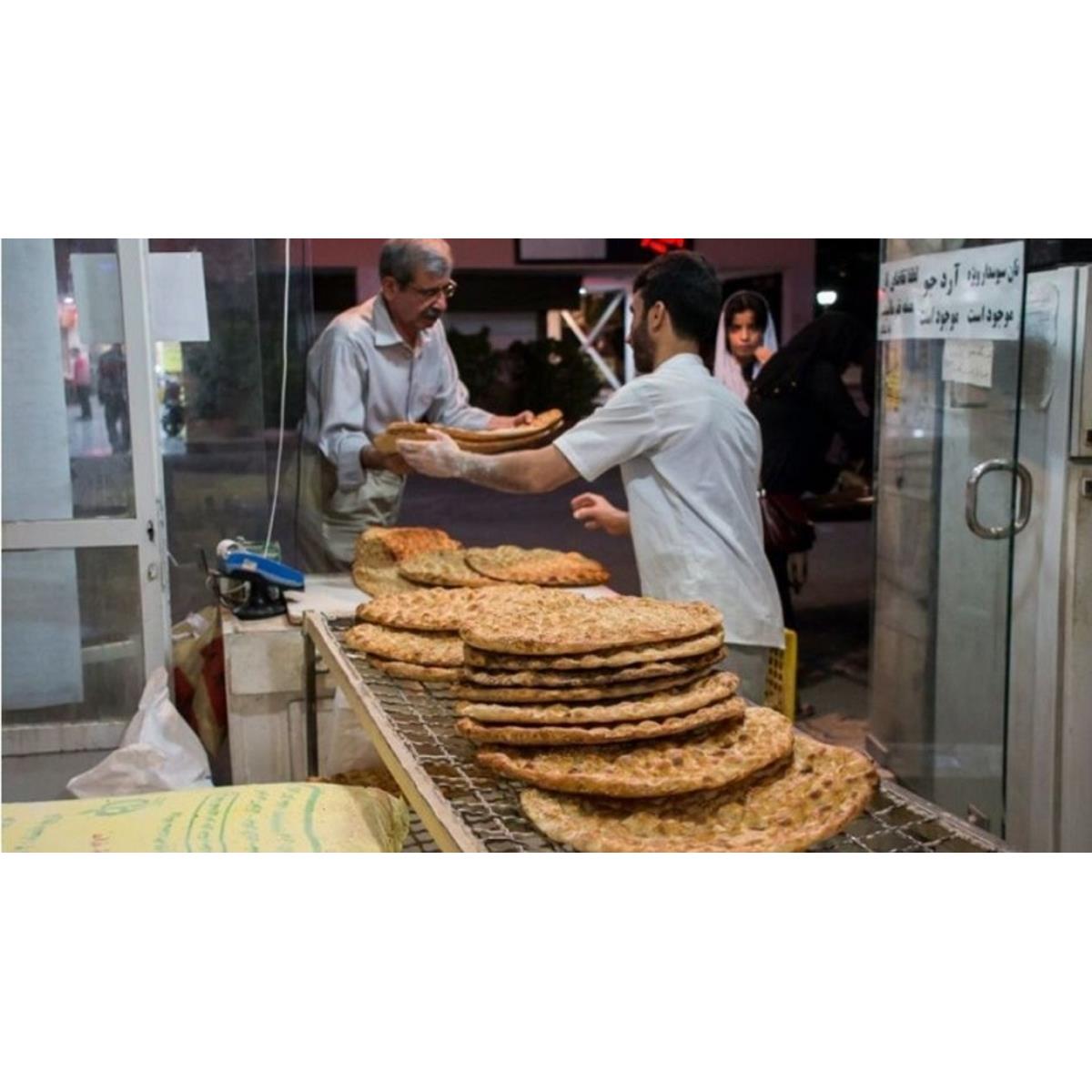 شهرستان ساري به‌عنوان اولين شهرستان مجري طرح تأمين تسهيلات بانکي براي تجهيز واحدهاي خبازي به موتوربرق معرفي شود‌