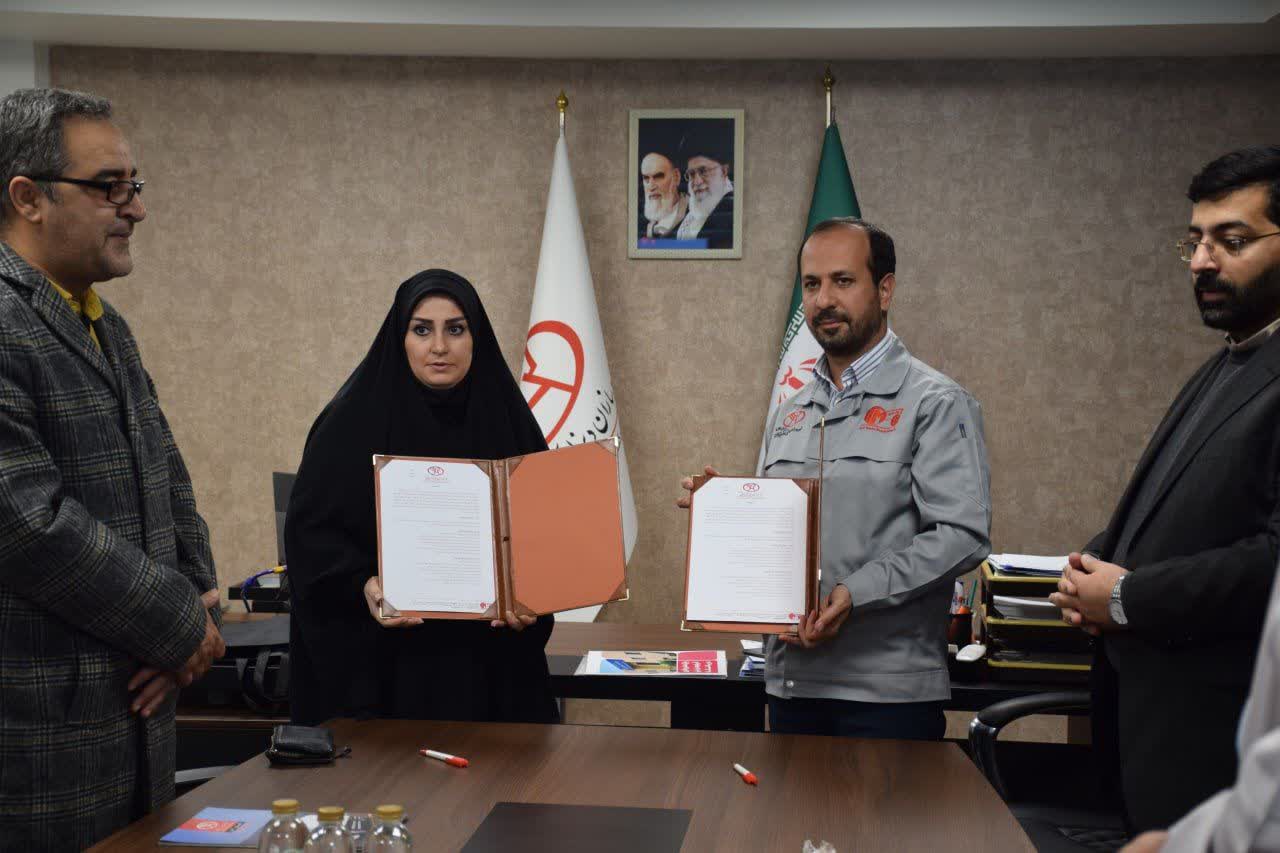 هم‌افزايي پارک علم و فناوري و تراکتورسازي با توان شرکت‌هاي دانش‌بنيان