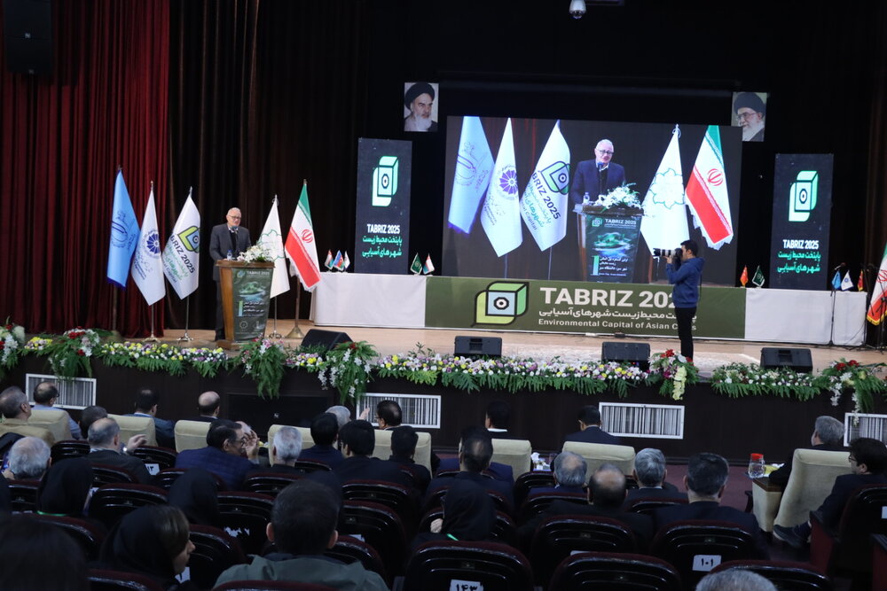 نگاه توسعه محور دولت اميدوار کننده است/ توسعه زيرساخت‌هاي عمراني، بزرگترين اولويت دولت چهاردهم