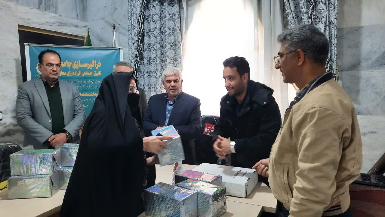 فرماندار فيروزه پاي دردِ دل توانجويان تحت پوشش بهزيستي