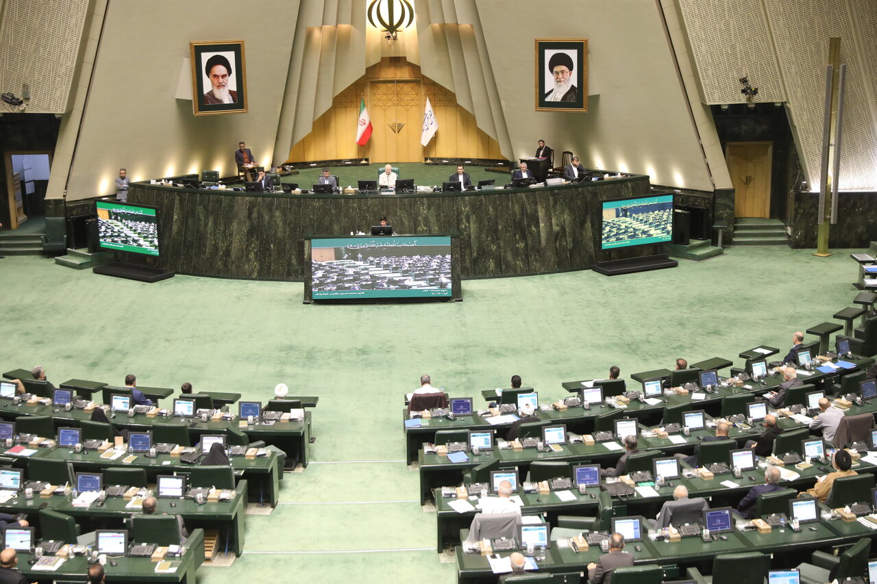 یکشنبه جلسه‌ای با موضوع هوش مصنوعی در صحن مجلس برگزار می‌شود