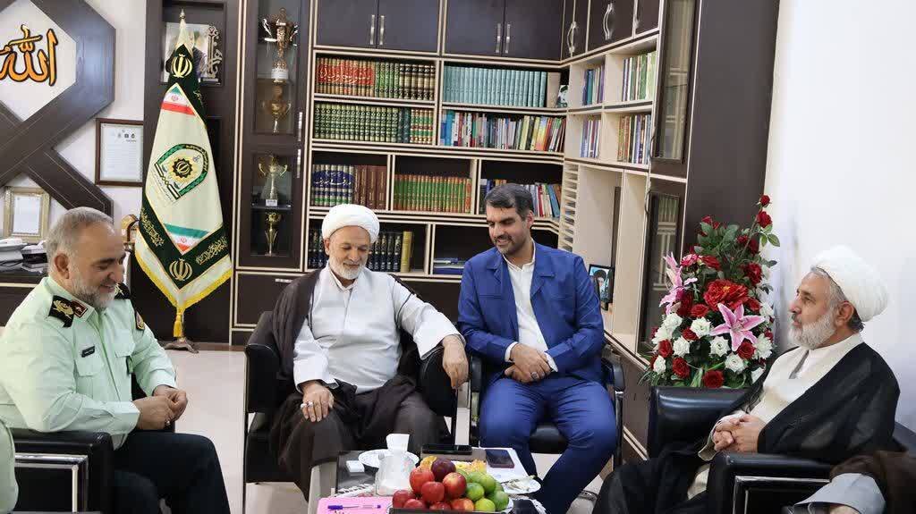 فراجا بار ترک فعل و کم کاری دستگاههای دیگر را هم بدوش می کشد